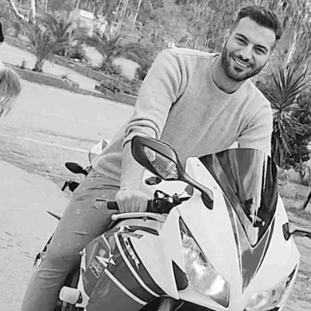 کیوان به مولا مغزم لنگ شنیدنه صداته