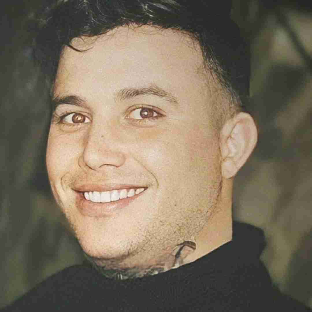 علی احمدیانی بخدا حالم خرابه تندی شراب شیرازه