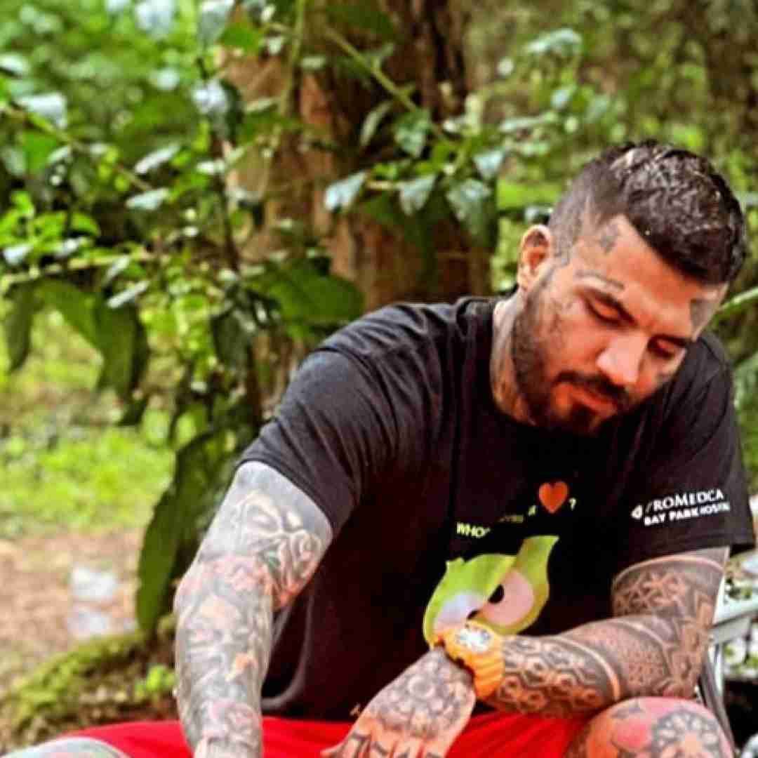 مهدیار باید باور کنم دیگه نیست دخترم