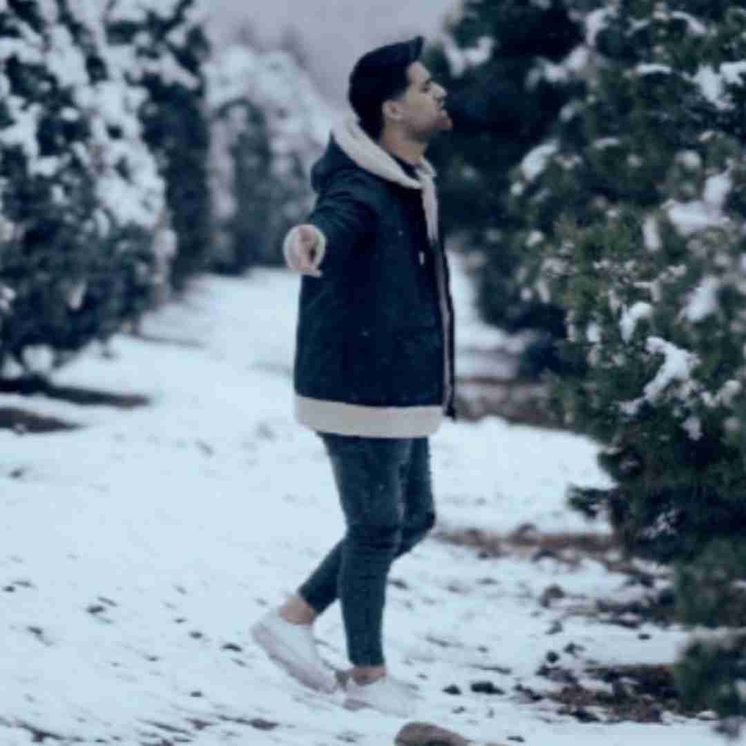 مشتاق دلوجیان هنوزیش بغض کم اراد ای دل ای دل