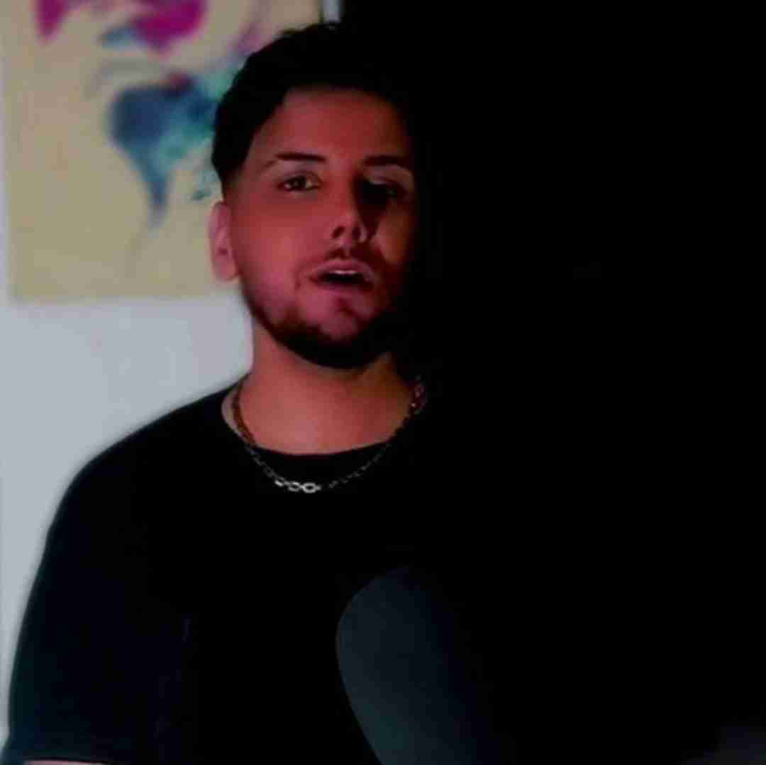 ارشاد گل تو گلدونم ببین نا میزونم از من قایم نشو