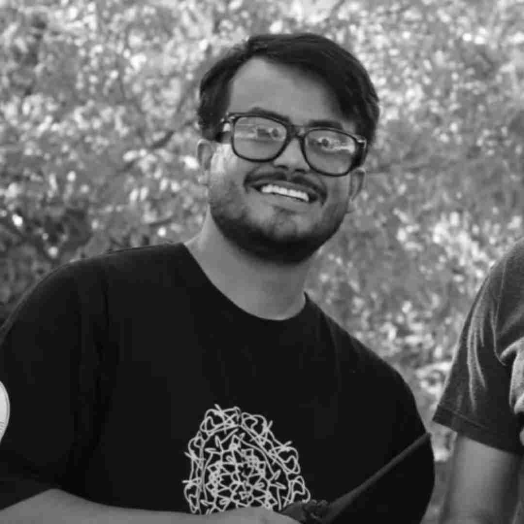 میلاد راستاد عروسک قشنگ من خوشگل پوشیده تو رخت خواب