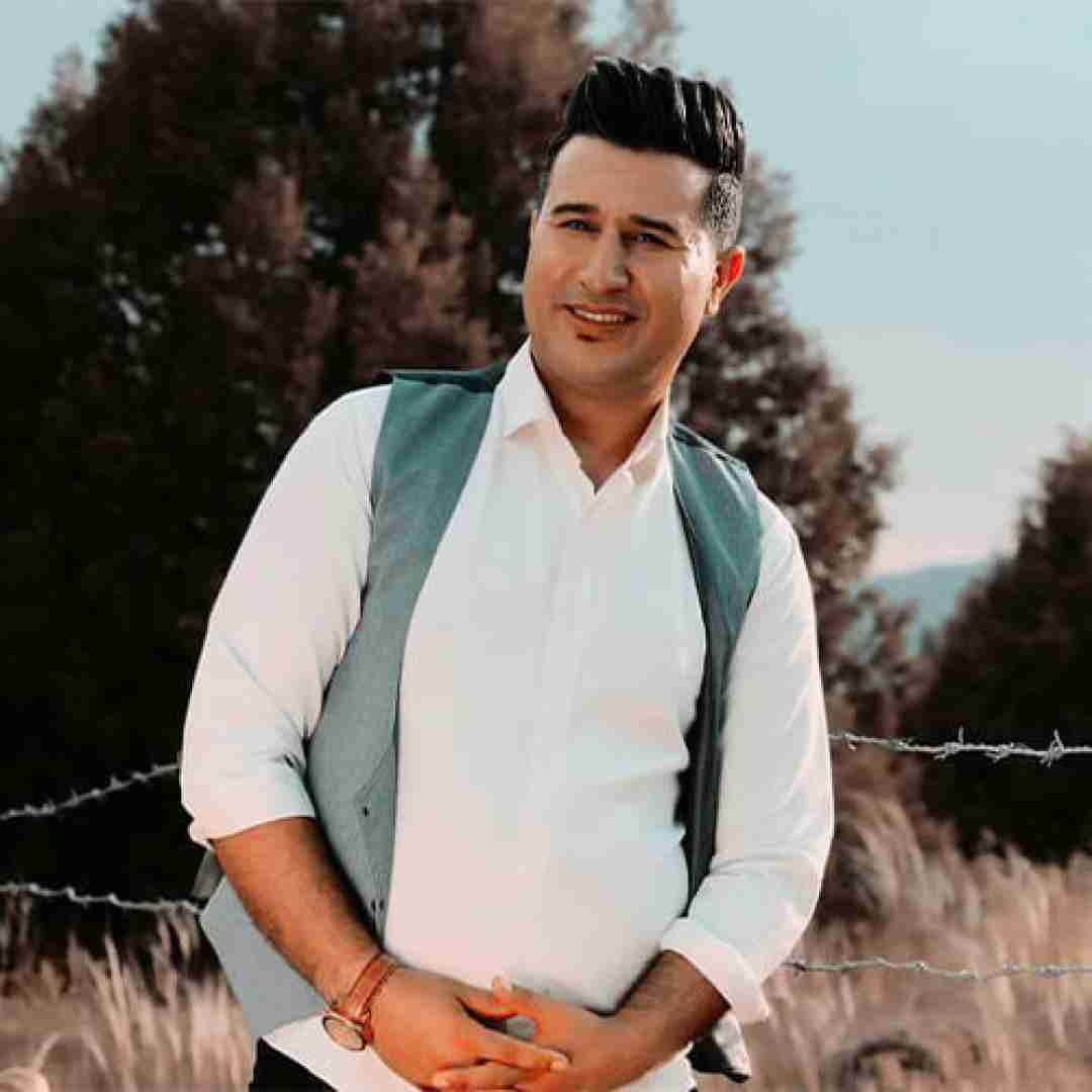 یوسف آبادیانی همیشه تنگ غروب ماتم دنیا گریدم