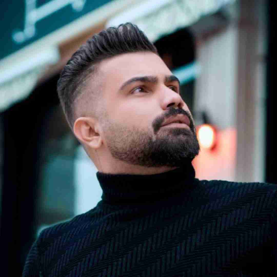 فرهاد جهانگیری یه اتاق تم تاریک وناو ای چهار دیواری