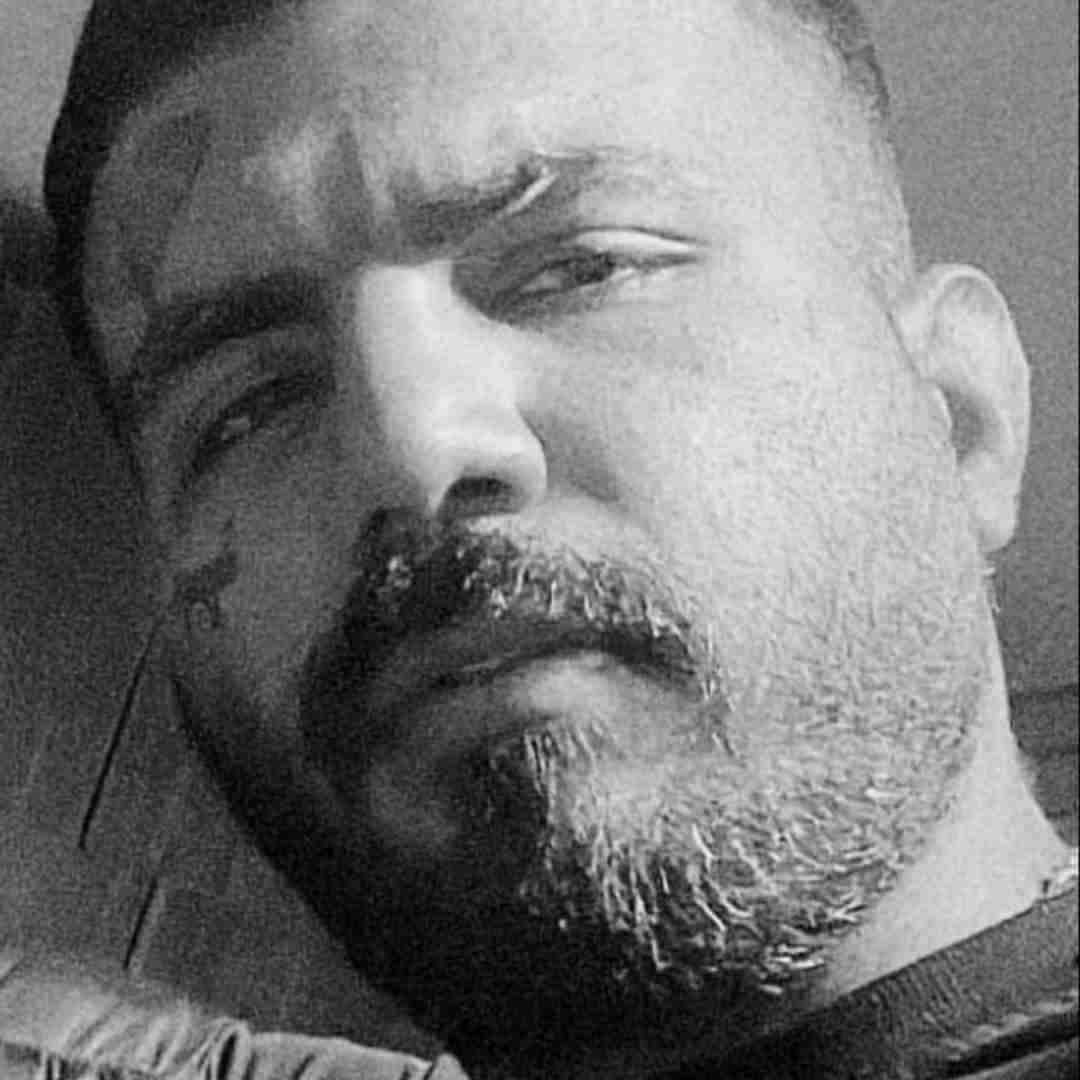 مهدیار شعرامو نوشتم توی کتاب اجتماعی زندگی عادی حال نداد