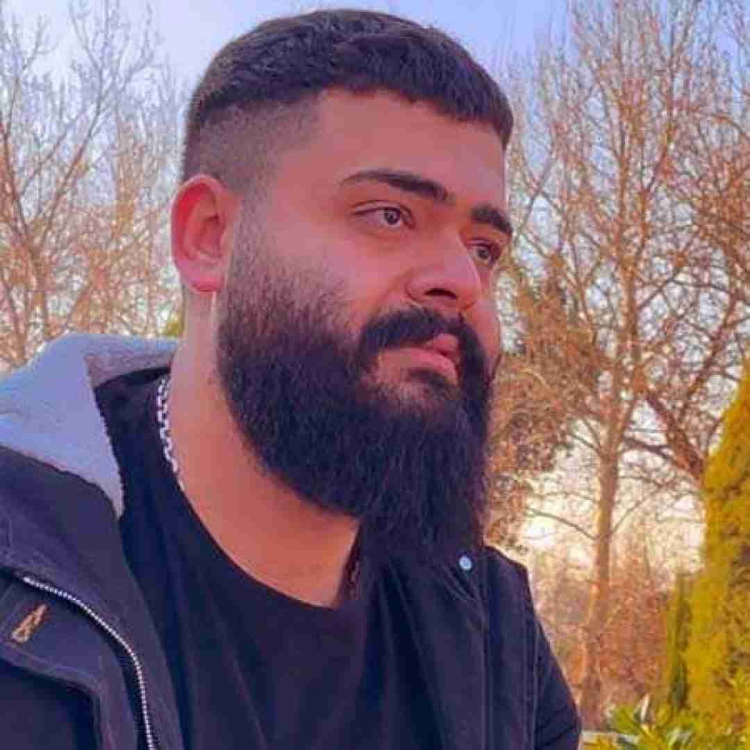 علیراد بی تو یعنی تاریکی به کام عشقو نمیخونی از تو نگام