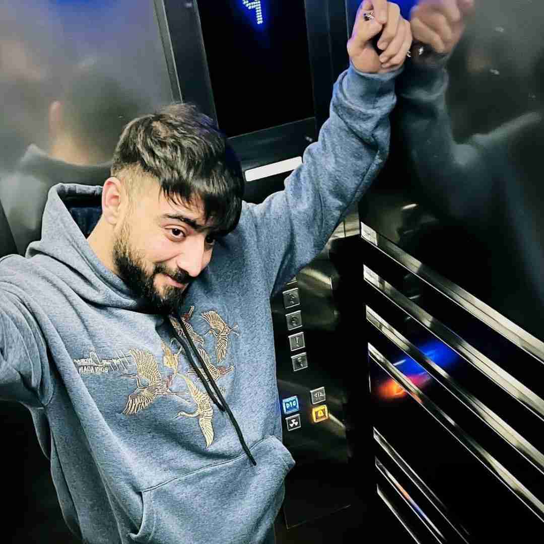 رامین تجنگی مه حالم خوبه آری با قرصام اتاق پر دوده