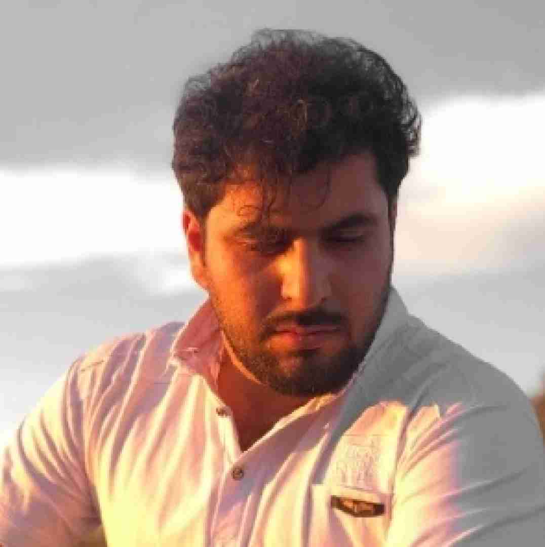 علی حق پناه صدات شیرینه مثل قندک