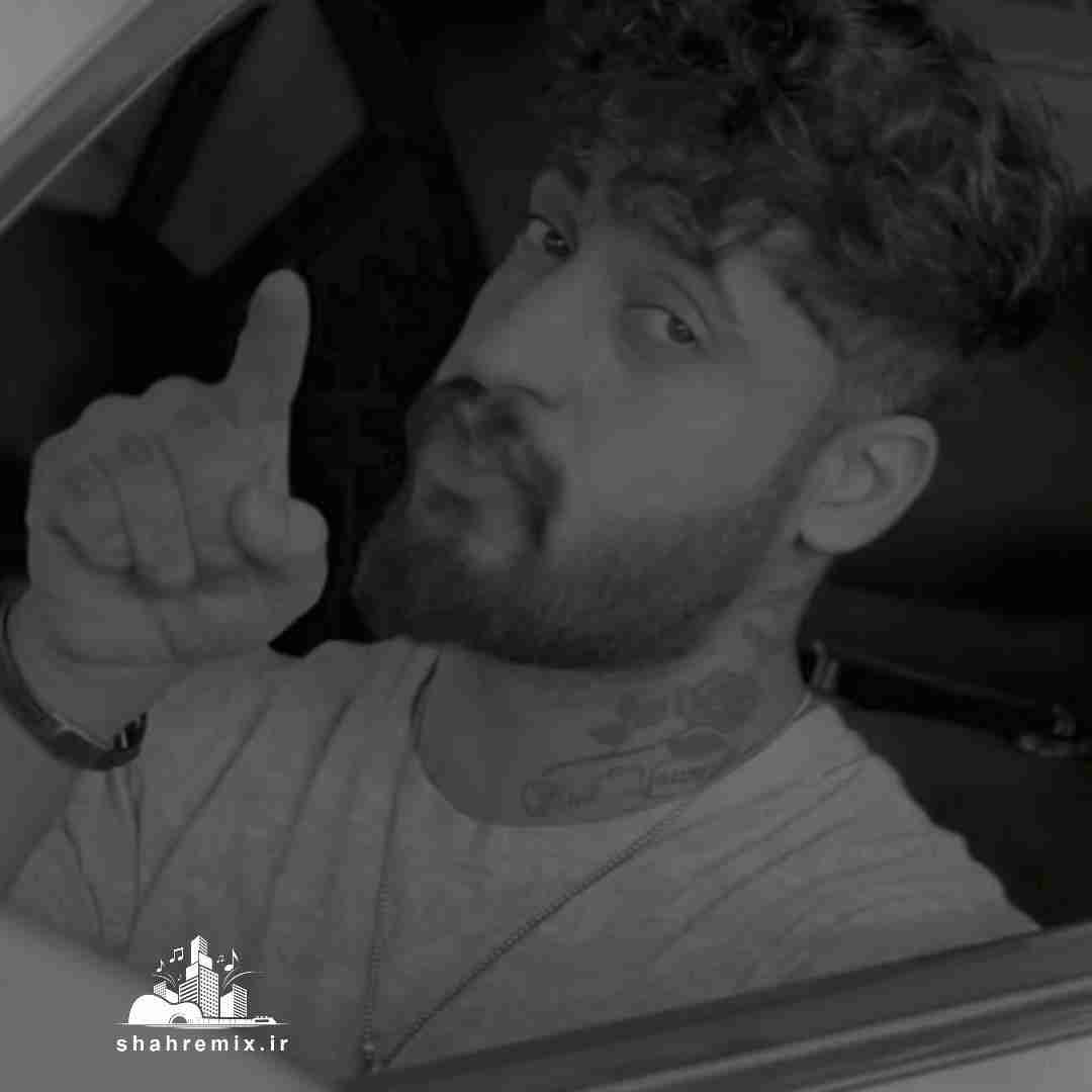 ساواش لب ساحل