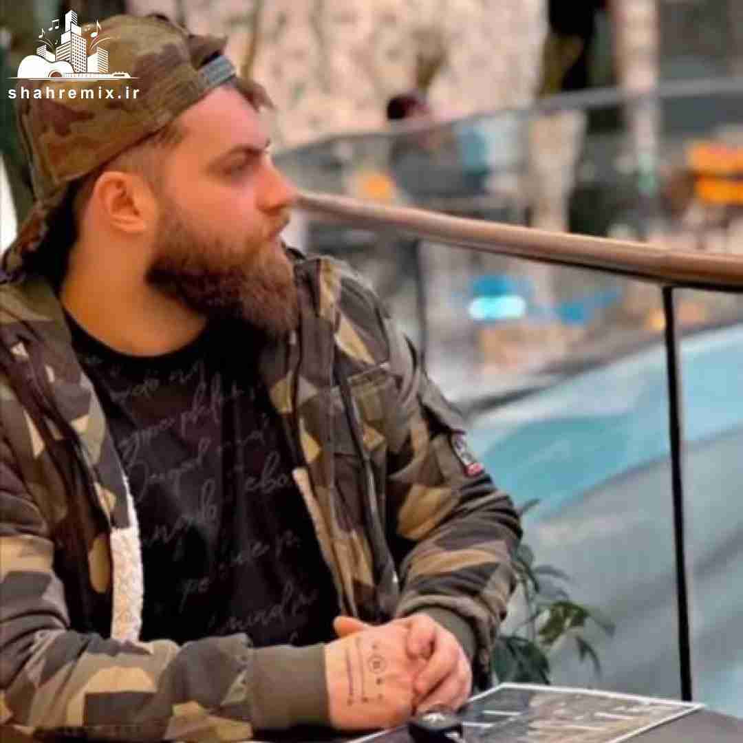 مهیار خلیل زاده مرد پیکار