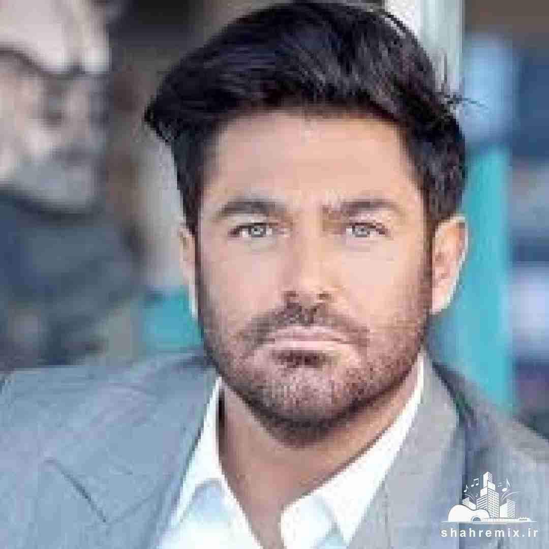  منو پاپت کرد بهش گفتم که موهای بلندتو میخوام با صدای گلزار