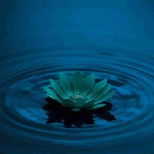 دانلود ریمیکس شیشه لبریزه از خون ملت خاطرات پیچیده تو بوی