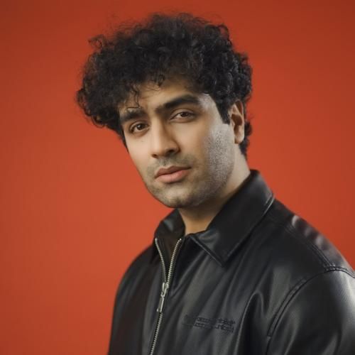 دانلود آهنگ کاش بمیرم اما این روزو نبینم نمیتونم از هادی حاجلیو