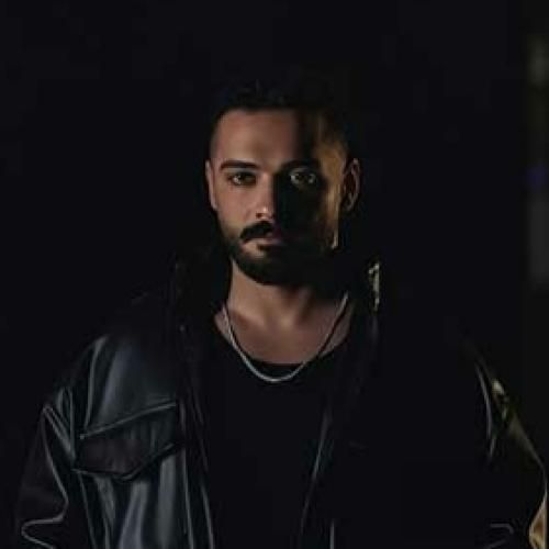 دانلود آهنگ زیبا آروم بخواب که من بیدارم قد فراموش از امیر ارسلان