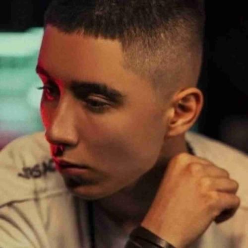 فرنام تاریکی این روزامون نمیره حتی با روشنی برف