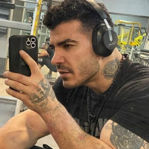 فرهاد فرهادی وطن